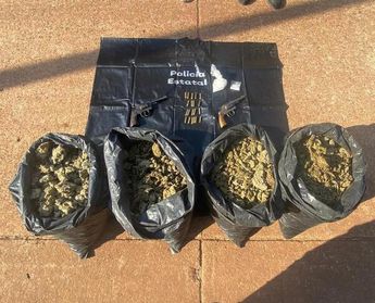 Armamento y drogas que fueron aseguradas durante la detención | Telediario