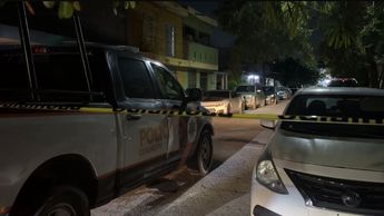 Policías de Guadalupe mantuvieron bajo resguardo la escena del crimen. | Ángel Mercado