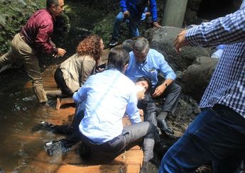 Alrededor de 25 personas pasaban por el puente de Cuerbavaca en el momento del colapso/ David Monroy