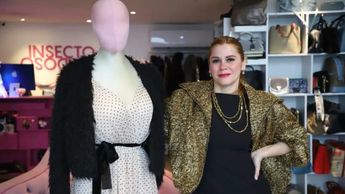 Karina recomendó utilizar un outfit en tonos neutros y agregarle algún accesorio de color. | Luis Guerra