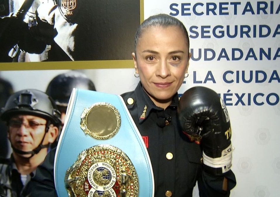 Irma 'Torbellino' García, abogada, policía y campeona mundial de boxeo / Adrián Arriola