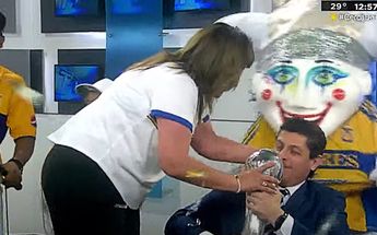 Luis Carlos Ortiz reacciona a desfile de María Julia | Especial