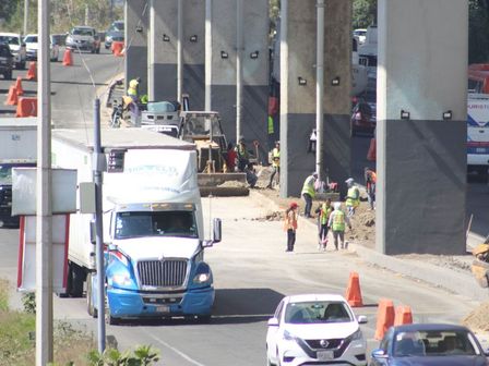 Cierre en ambos sentidos en la Autopista México – Puebla por obras de mantenimiento a la infraestructura vial / Es Imagen