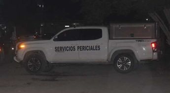 La familia encontró el cuerpo tirado del hombre a un costado de la calle y llamaron al 911. | Archivo
