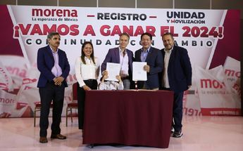 Manuel Velasco Coello durante su registro / Jorge Carballo