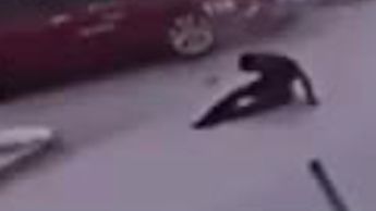 Atropellamiento a motociclista en San Pedro, Coahuila, queda captado en cámaras de seguridad