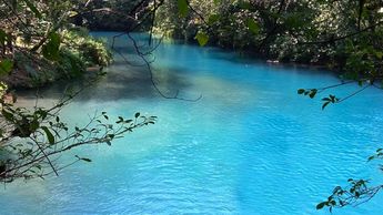 El río Atoyac en Córdoba, Veracruz se ditingue por su tono turquesa | Programa Destinos México