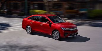 Con un motor de 4 cilindros, el Chevrolet Aveo 2026 es uno de los autos más rendidores del mercado / Cortesía