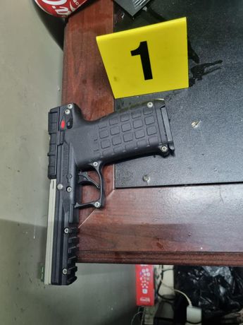 Una de las armas aseguradas en los operativos. | Cortesía