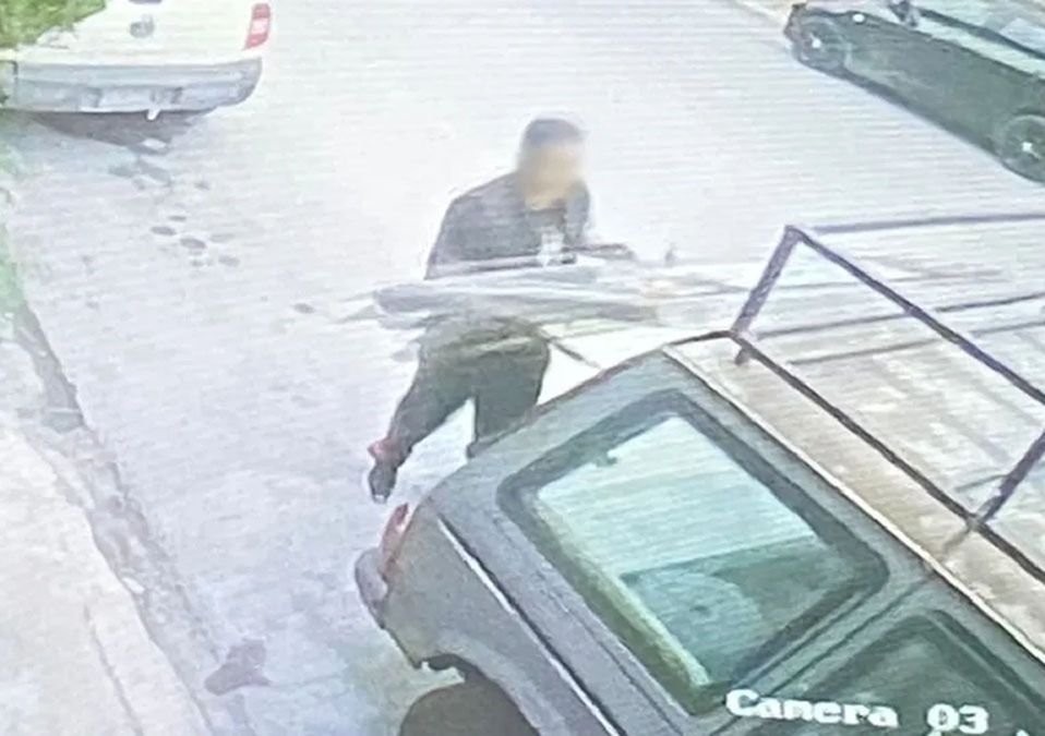 Denuncian robo de motocicleta desde hace un mes en Escobedo; responsable sigue libre