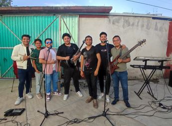 Son Destello es una agrupación que nació en Puebla bajo el concepto de una banda de cumbias sonideras / Especial