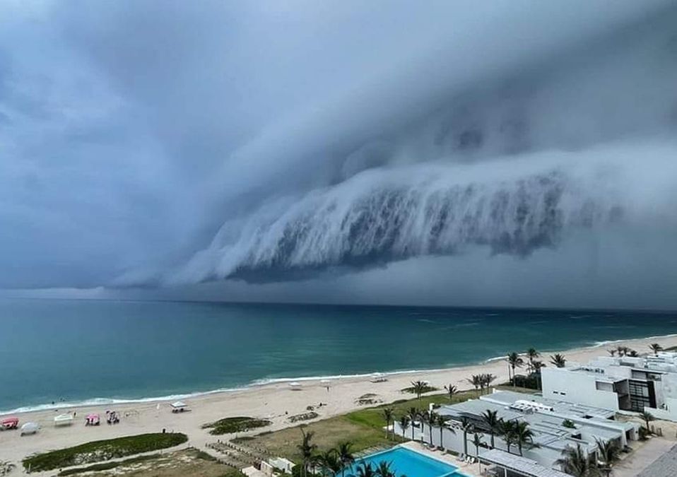 ¡Impresionante! Captan nube de arco en Playa Miramar / Cortesía
