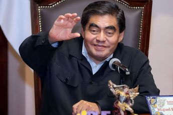 Luis Miguel Barbosa, señalado por Sergio Salomón por mala licitación en Periférico de Puebla / Agencia Cuartoscuro