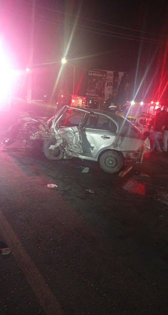 E conductor del Mustang no presentó lesiones de gravedad y fue detenido por elementos de Tránsito.| Kevin Carranza