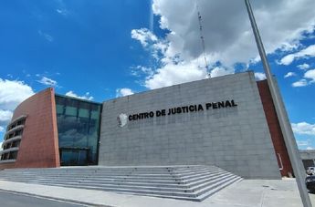 Tras la audiencia realizada en el Centro de Justicia Penal de Saltillo, un juez estableció la medida cautelar de prisión preventiva.| Daniel Santiago