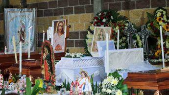 Las víctimas fueron identificadas como Ernestina A., Ariana O., Gabriela F., Jacobo O., y los niños Santiago y Ángel Said | Agencia Es Imagen