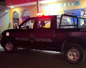 Vehículo de la Policía Estatal en el lugar donde localizaron al niño extraviado en Tlaquepaque | Telediario