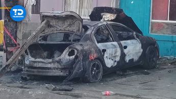 Auto incendiado en Pesquería