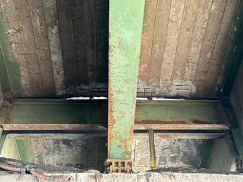 Estructura de acero que sostiene el concreto. | Marcela Cuevas