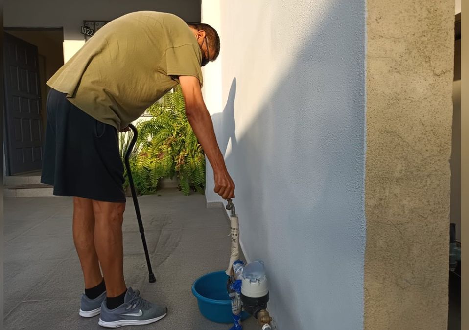 Habitantes de la colonia Villas de Oriente reportan 5 días sin agua. | Fabricio Gallegos