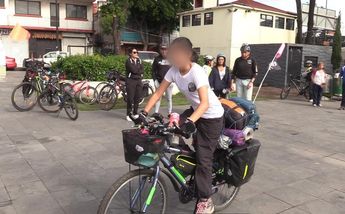 Niña viajará desde Naucalpan hasta Argentina en bicicleta/ Lauro Galicia