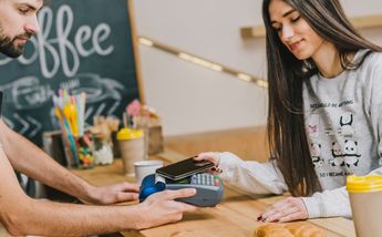 Pago con Tarjeta / Freepik