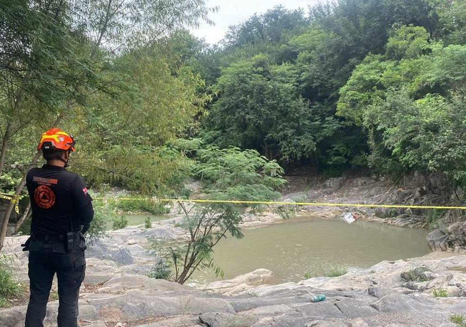 Personal de Protección Civil de Juárez realizó la valoración correspondiente y confirmó el fallecimiento. | Especial
