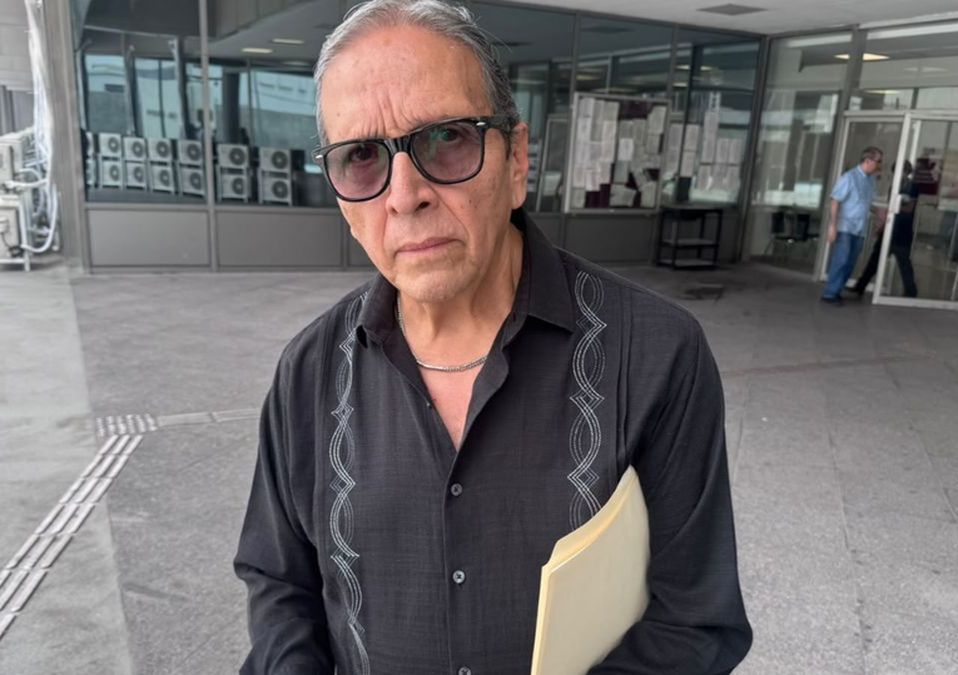 Raúl Cardenas, abuelo de la menor que resultó solo con lesiones.| Fabricio Gallegos