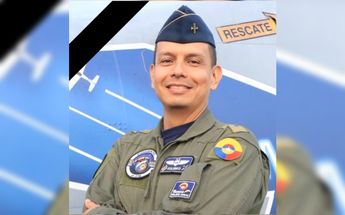 Coronel Mario Andrés Espinosa González, muerto en el accidente aéreo / Clarín