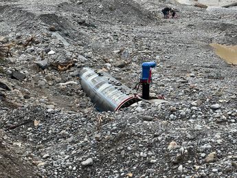 Agua y Drenaje de Monterrey se encuentra reparando la tubería. | Marcela Cuevas
