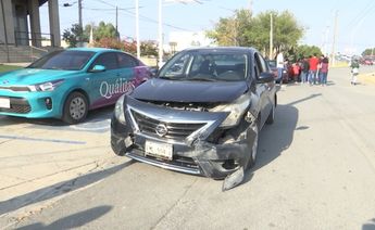 Carambola de 5 automóviles en bulevar Venustiano Carranza.