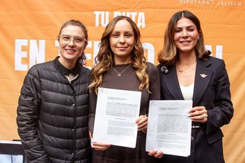 Las diputadas Mónica Magaña Mendoza y Alejandra Giadans presentaron la propuesta del transporte público. | Cortesía: Milenio