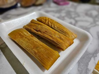 Tamales para la cena de Nochebuena en casa de Doña Guadalupe. | Fabricio Gallegos