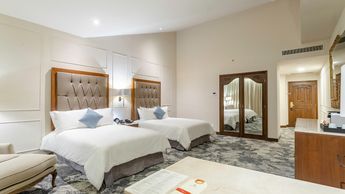 El Hotel Quinta Real cuenta con alberca incluida y suites de diferentes precios.