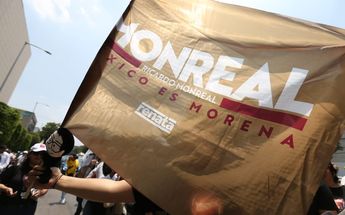 Simpatizantes acompañan a Ricardo Monreal | Octavio Hoyos