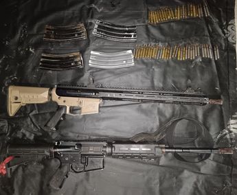 Armas y droga asegurada en Doctor Coss, Nuevo León. | Cortesía