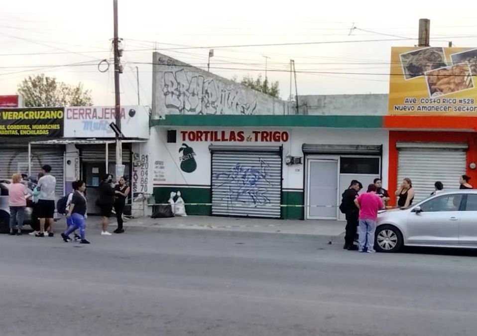 Muere mujer tras caer en una máquina amasadora en una tortillería en Apodaca. | Agustín Martínez