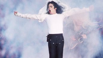 Michael Jackson inició su espectáculo con la canción "Jam".| Especial