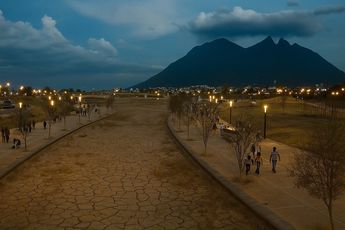 Las actividades acuáticas, como los paseos en lancha, se detendrían y el cuerpo de agua se convertiría en un terreno agrietado y polvoriento. (Gemini)
