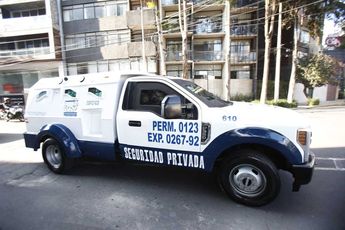 Camioneta de valores que trasportaba boletas de la elección interna de Morena. | Ariana Pérez