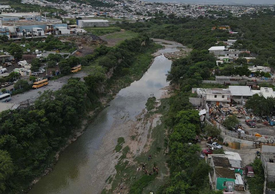 El cuerpo de una mujer fue encontrado en el Río Pesquería. | Cortesía
