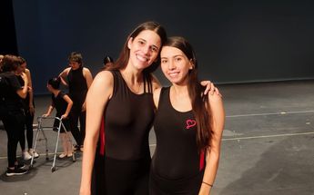 Lucía del Valle y Laura Ordaz / Francisco Zùñiga Esquivel