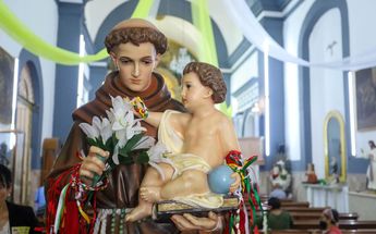 San Antonio fue un destacado predicador y teólogo franciscano, reconocido por su sabiduría y don de milagros | Es Imagen