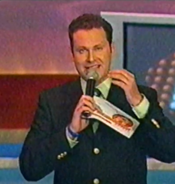 Alan Tacher como conductor en 'La Academia'.