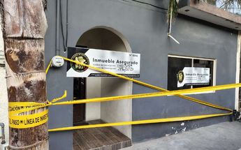 El inmueble ubicado en la colonia Villas de Argentina permanece custodiado por la Policía de Proximidad de Escobedo. | Agustín Martínez