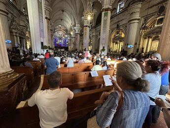 Fieles en la Catedral de Guadalajara durante el Domingo de Ramos. | Arquidiócesis de Guadalajara