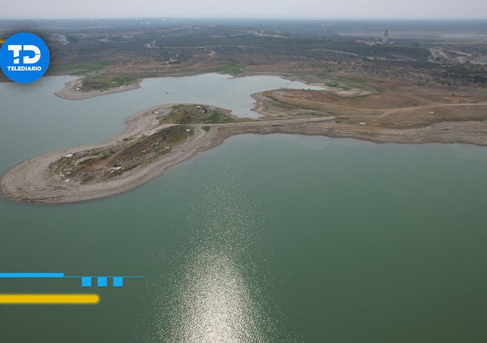 Surgen islotes en la presa El Cuchillo por bajo almacenamiento de agua. | Omar Benavides