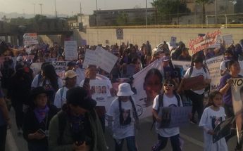 Marcha 8M se acerca a la ciudad de Torreón