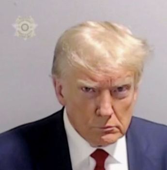 Trump es fichado