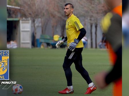 Nahuel Guzmán en el entrenamiento del lunes 6 de mayo / @TigresOficial